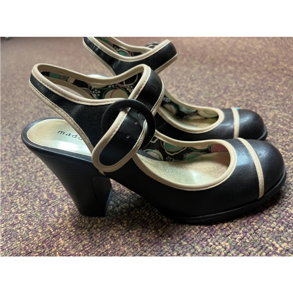 Madden Girl Chunky Heel Black & White Mary Jane’s SZ-8.5